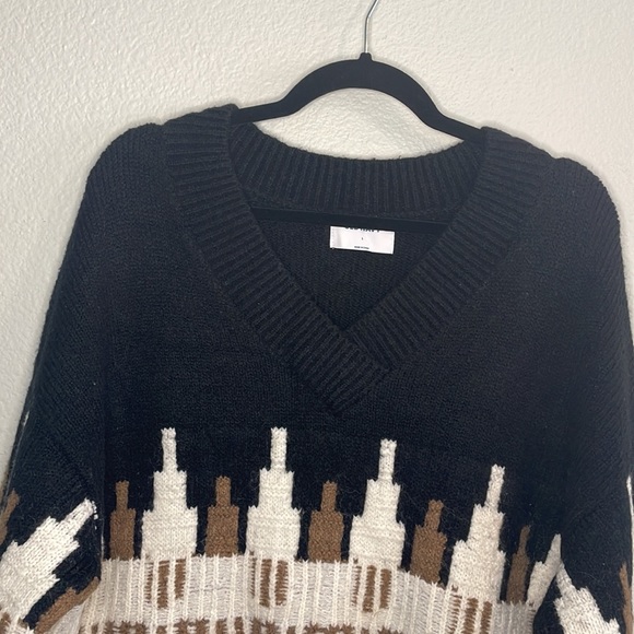 V neck tunic sweater - Picture 4 of 5